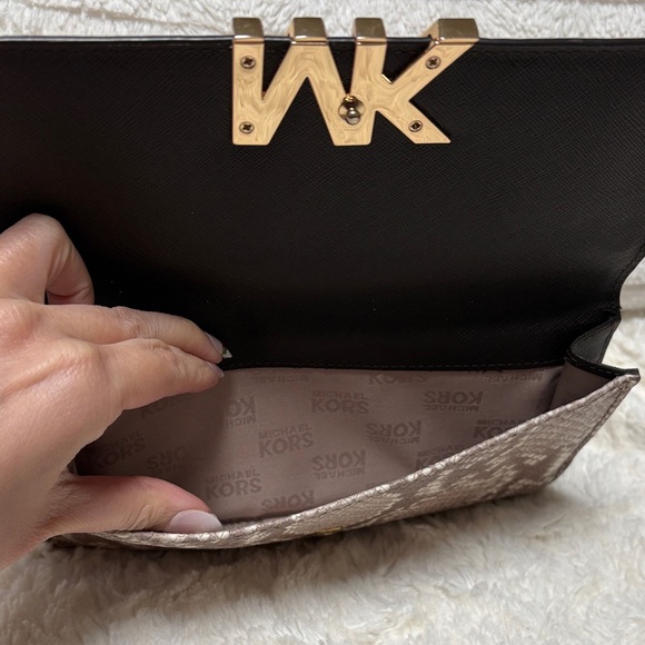 Michael Kors Snake-Embossed Taupe Bi-fold Wallet with Gold MK Logo - Picture 2 of 7